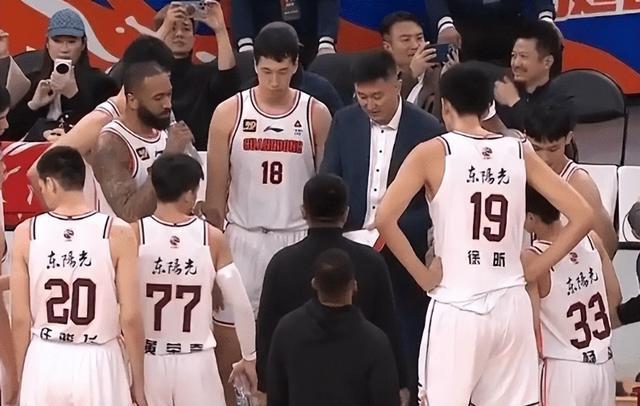 包含南安普敦主场略胜一筹期待换个角度突破对手困局的词条 包含南安普敦主场略胜一筹期待换个角度突破对手困局的词条