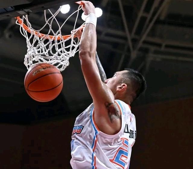 开云体育登录-贵州男篮努力奋斗，但最终败在关键时刻的简单介绍