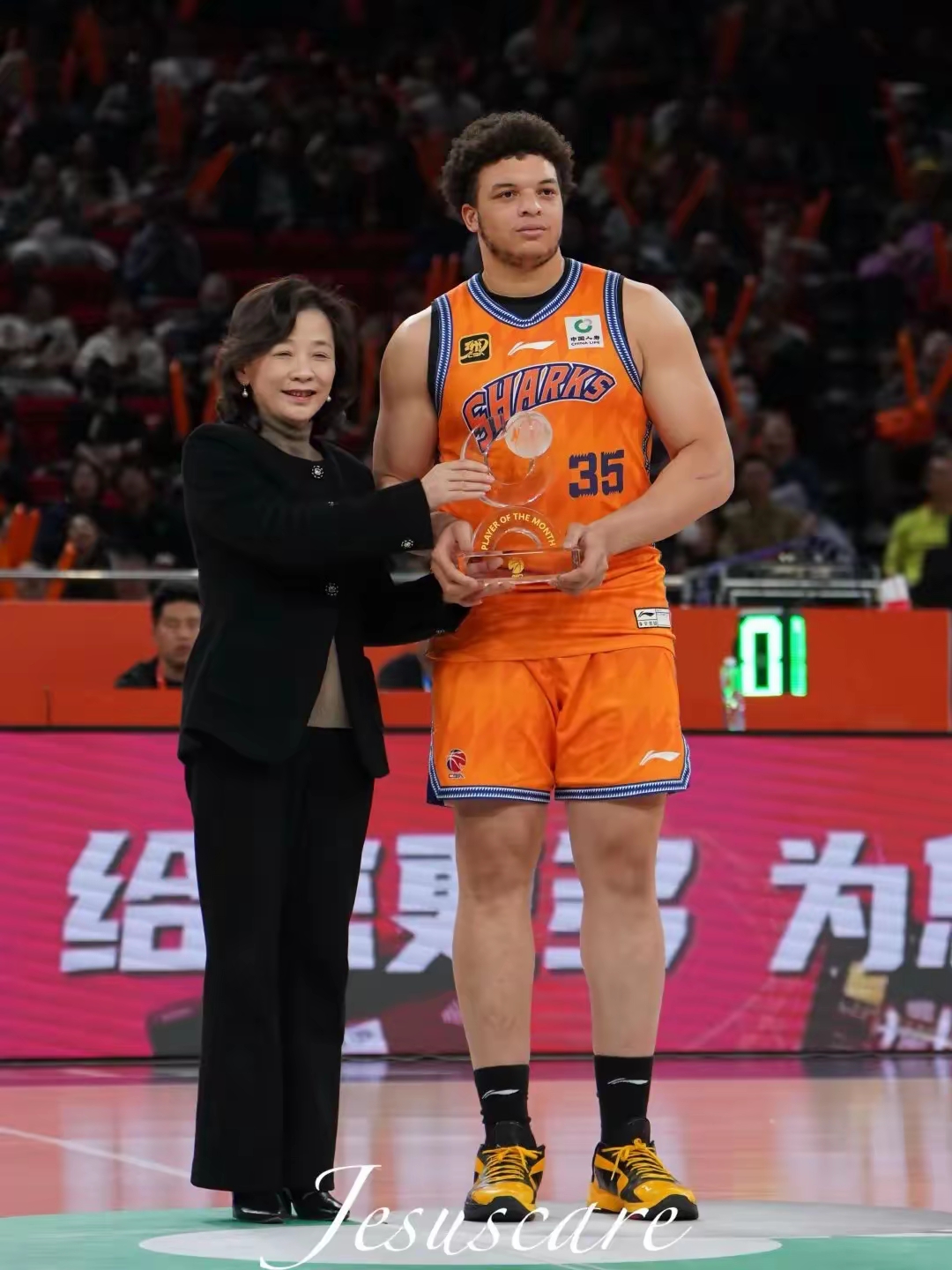 包含强强对话,球员耀眼表现点燃全场的词条 包含强强对话,球员耀眼表现点燃全场的词条