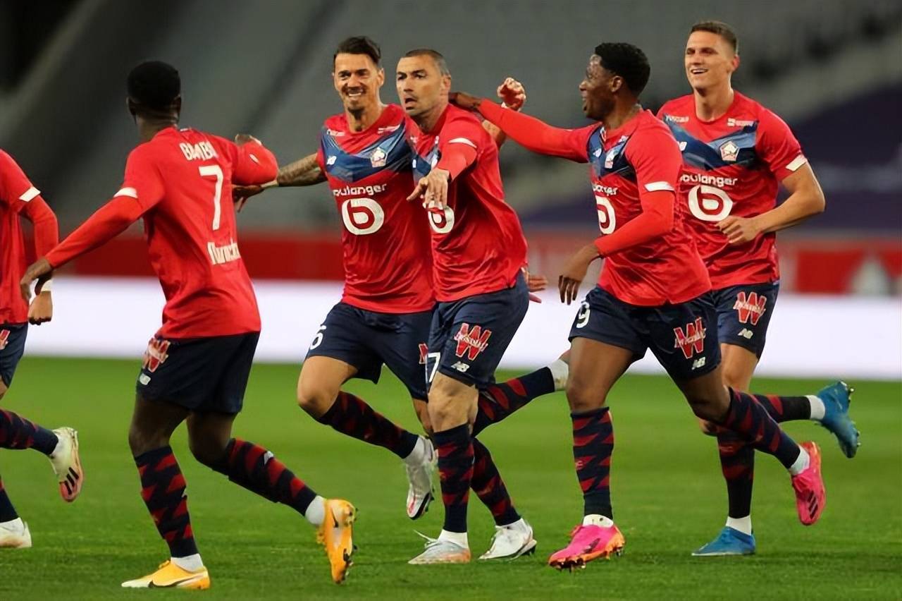 关于沃尔夫斯堡主场不敌斯图加特,遭遇失利的信息 关于沃尔夫斯堡主场不敌斯图加特,遭遇失利的信息