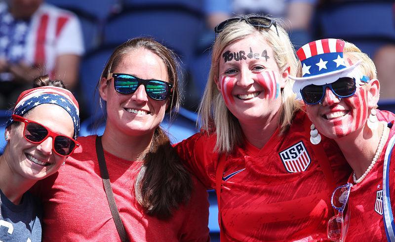 开云体育在线-美国女足奋勇争先，赢得球迷青睐的简单介绍