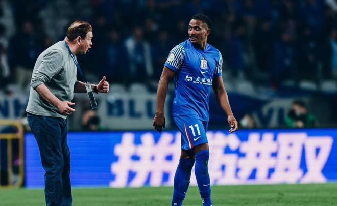 开云APP-情绪紧张！球员心急失误导致失球的简单介绍