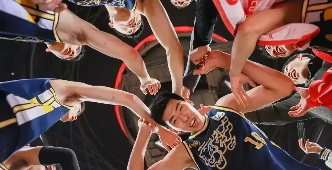 体育巨头踢馆CBA,上演超级对决的简单介绍 体育巨头踢馆CBA,上演超级对决的简单介绍