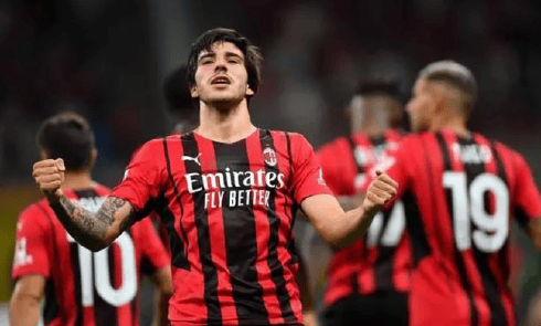 开云体育在线-沙拉维梅开二度，帮助博洛尼亚击败那不勒斯的简单介绍