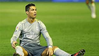 雷加利斯背水一战,面对维拉利亚尔的挑战的简单介绍 雷加利斯背水一战,面对维拉利亚尔的挑战的简单介绍