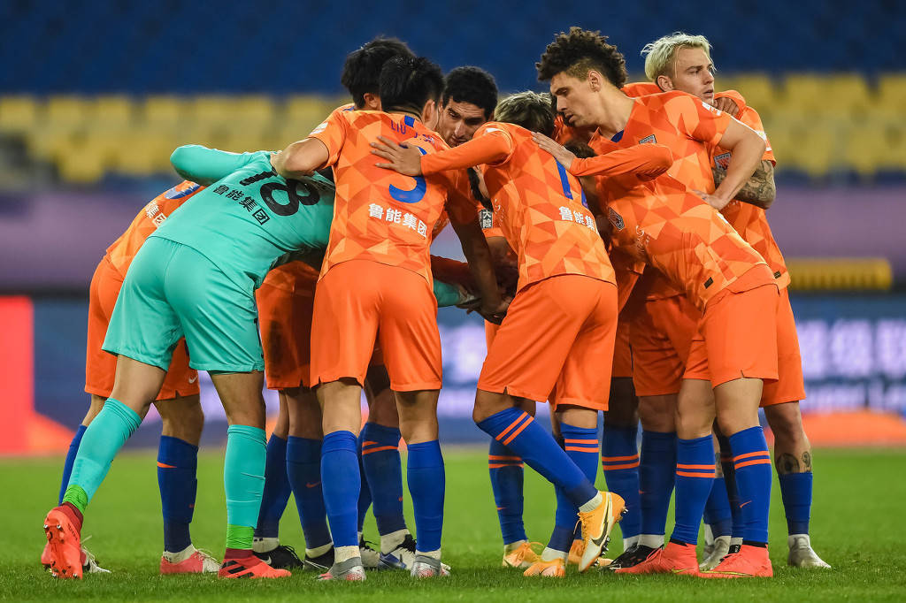 开云体育app-包含热血比拼：泰达迎战鲁能谁能捧起胜利的奖杯？的词条