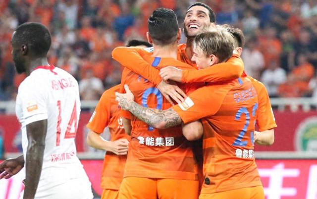 包含热血比拼:泰达迎战鲁能谁能捧起胜利的奖杯?的词条 包含热血比拼:泰达迎战鲁能谁能捧起胜利的奖杯?的词条