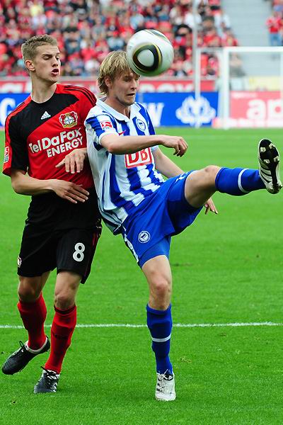 开云体育app-关于柏林赫塔队员集体进球，助力球队跻身前列的信息