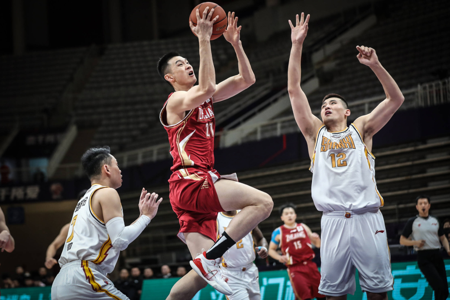 关于新疆男篮全队发挥出色,取得胜利的信息 关于新疆男篮全队发挥出色,取得胜利的信息