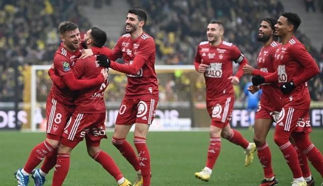 葡萄牙队连胜跻身强项,引发球迷狂欢的简单介绍 葡萄牙队连胜跻身强项,引发球迷狂欢的简单介绍