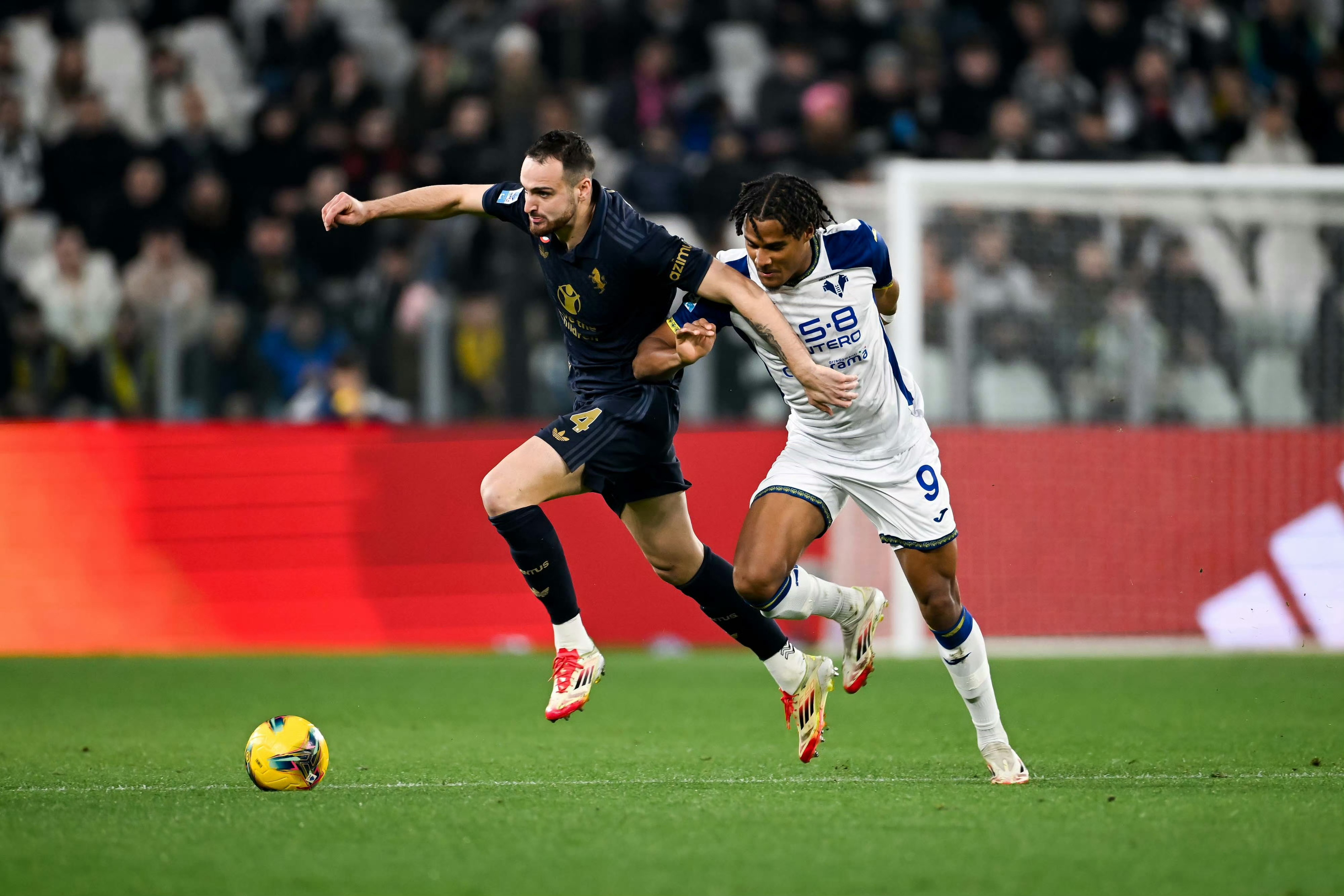 开云下载-尤文图斯主场大胜锁定欧冠淘汰赛