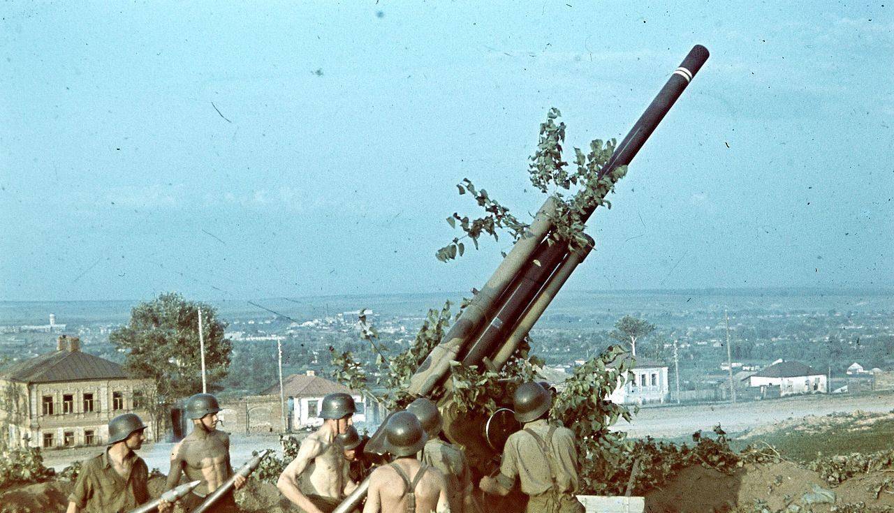 德国代表队备战关键战役，士气高昂的简单介绍