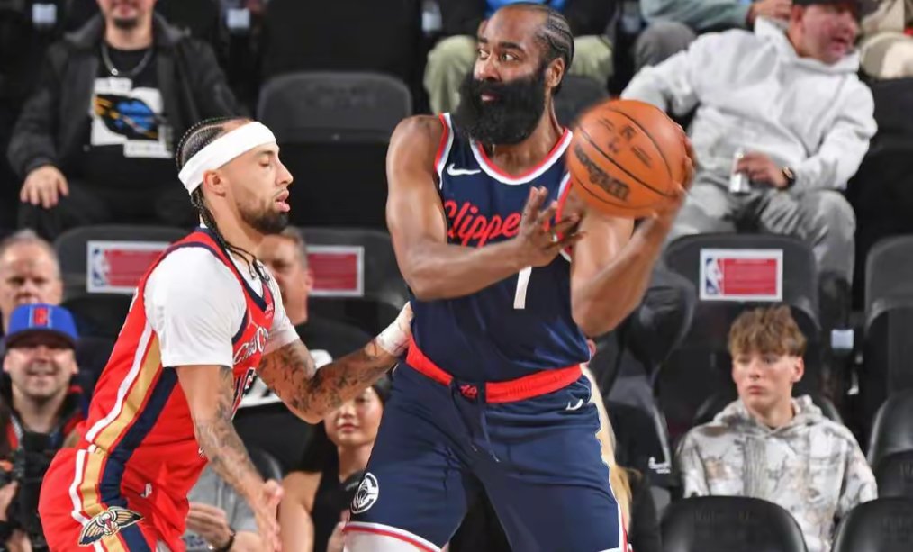 开云平台-包含热火外线火力全开，逆转鹈鹕迎来四连胜的词条