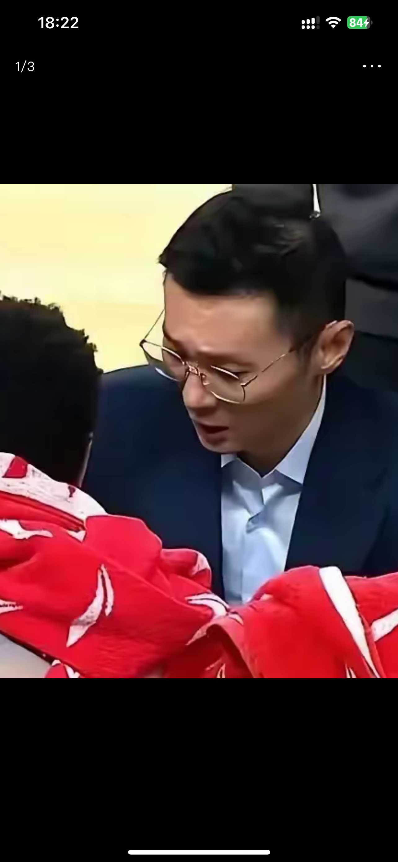 关键时刻,球队主力球员受伤离场,带来困难挑战的简单介绍 关键时刻,球队主力球员受伤离场,带来困难挑战的简单介绍