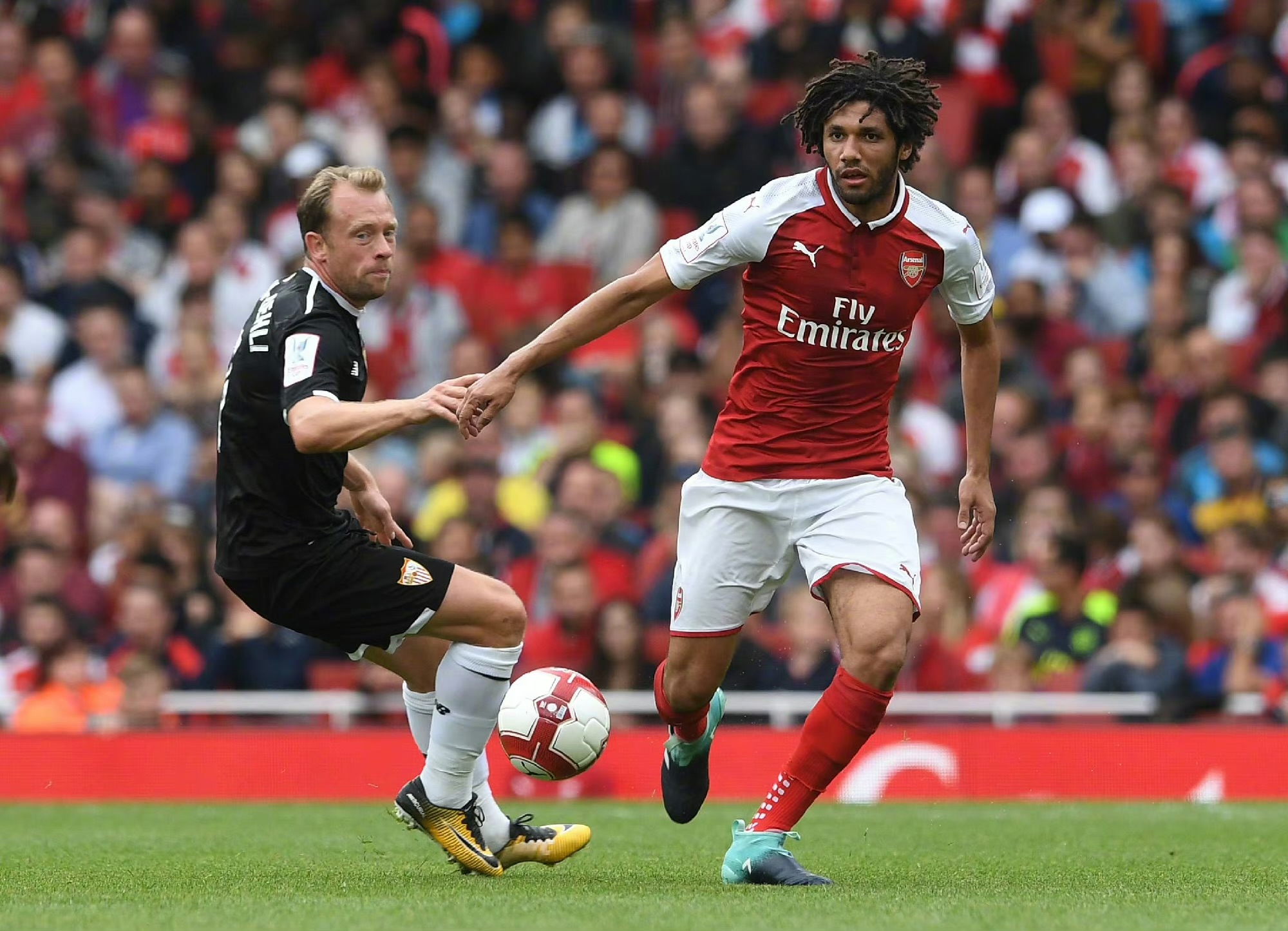 阿联酋球队惊艳表现,成功晋级下一阶段 阿联酋球队惊艳表现,成功晋级下一阶段