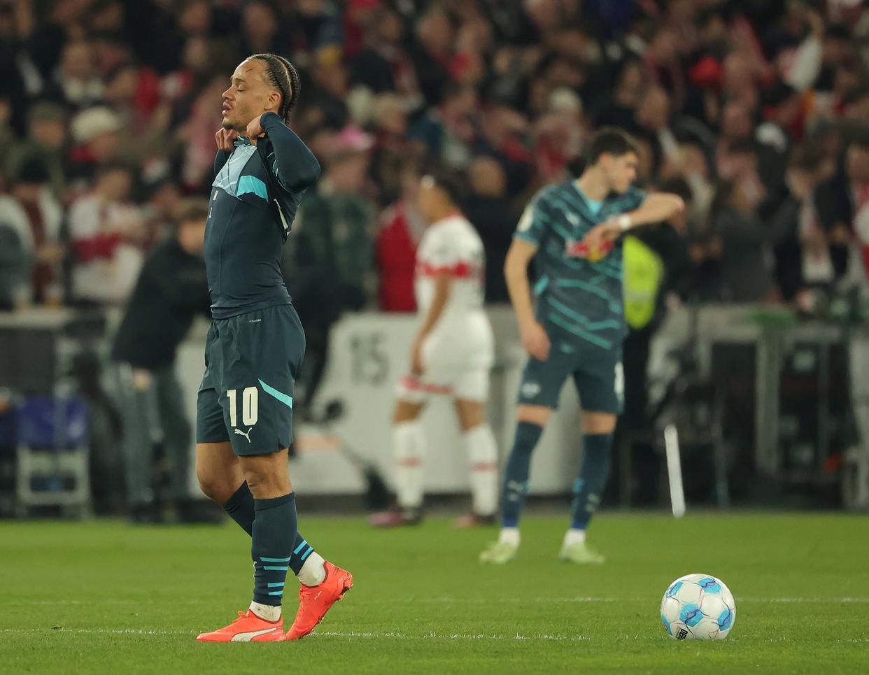 斯图加特队员完成出色表现,期待接下来的比赛的简单介绍 斯图加特队员完成出色表现,期待接下来的比赛的简单介绍