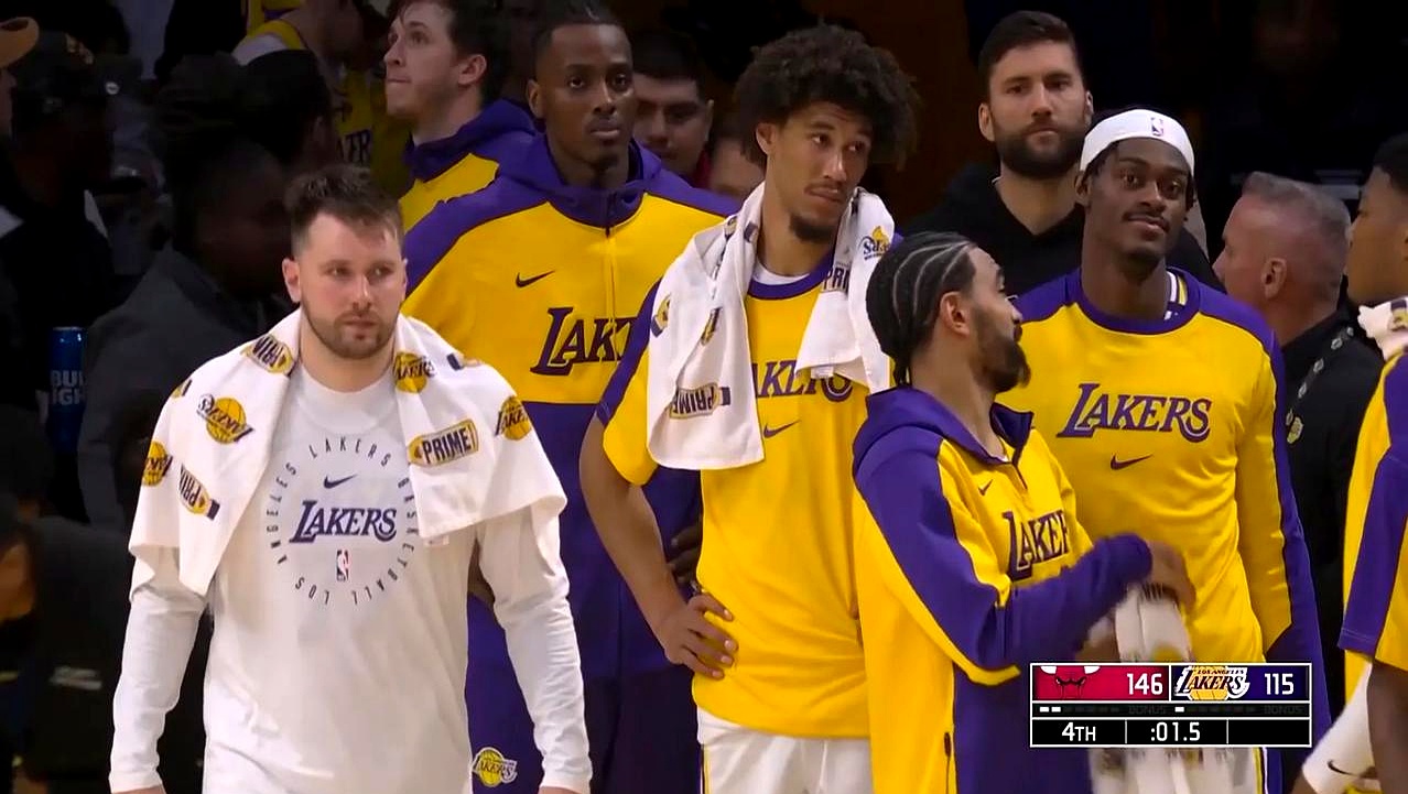 开云体育中国-世界杯重磅对决：湖人迎战詹姆斯，表现神勇的简单介绍