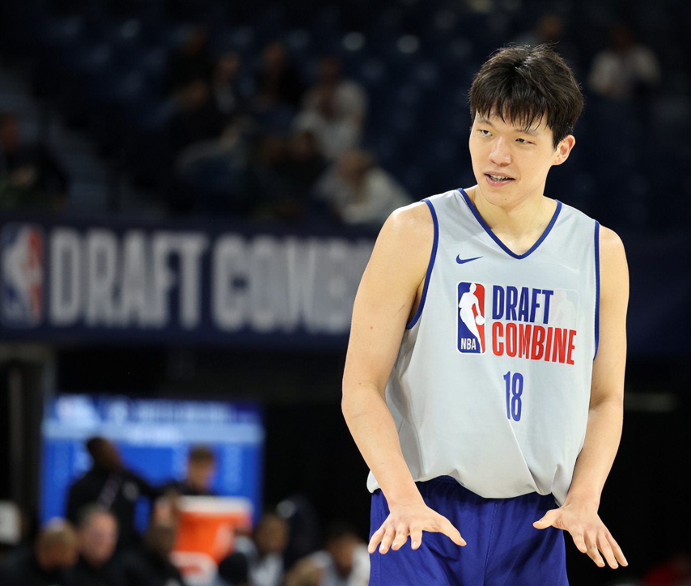 开云体育APP下载-包含黄蜂青年球员获得最佳新秀称号的词条