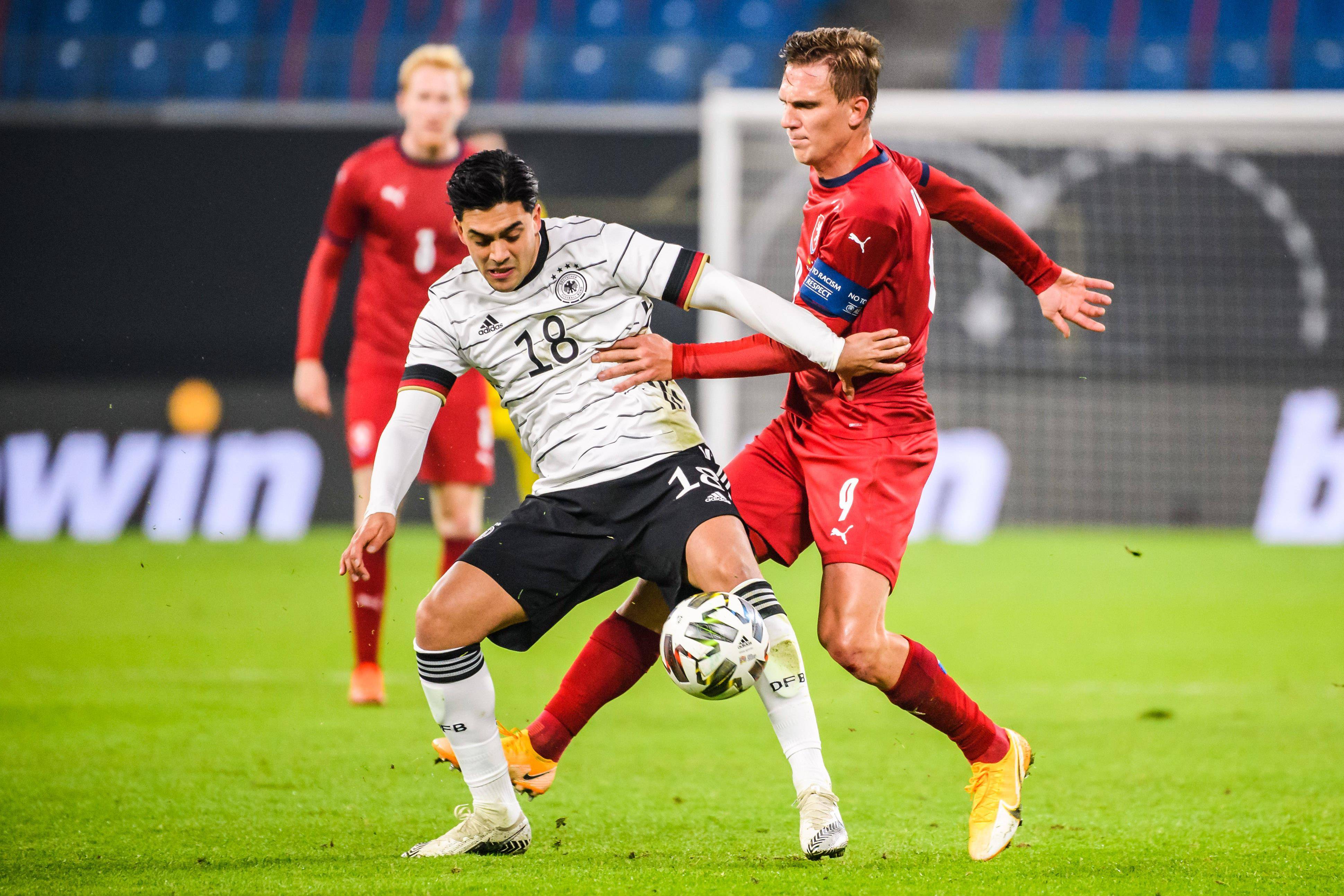 捷克队大胜苏格兰,晋级欧锦赛决赛 捷克队大胜苏格兰,晋级欧锦赛决赛