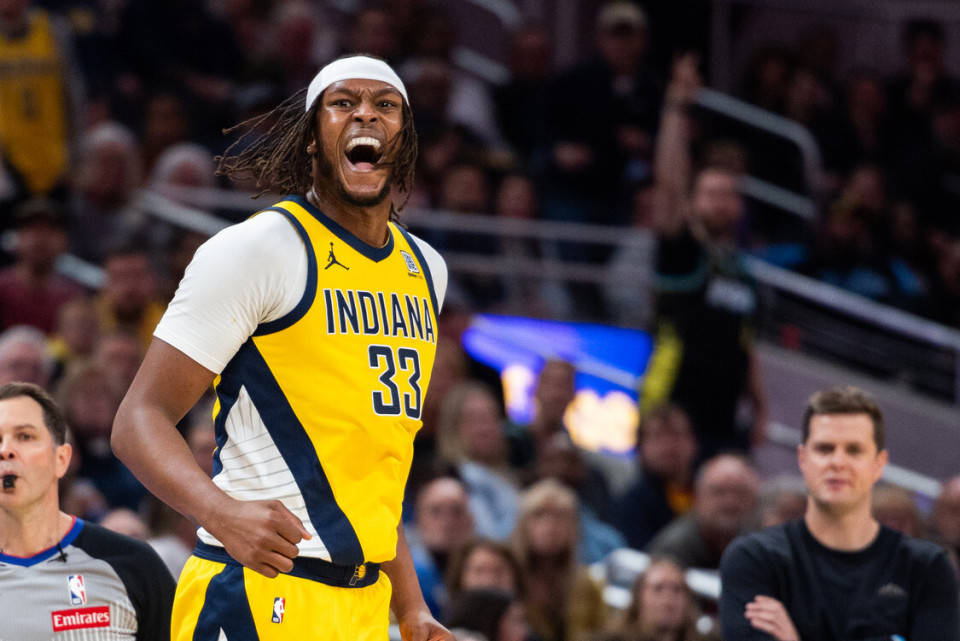 开云体育app-老鹰队球员通宵训练备战难关