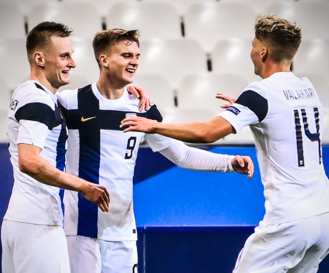 开云体育下载-芬兰女队表现抢眼,场上风貌的简单介绍