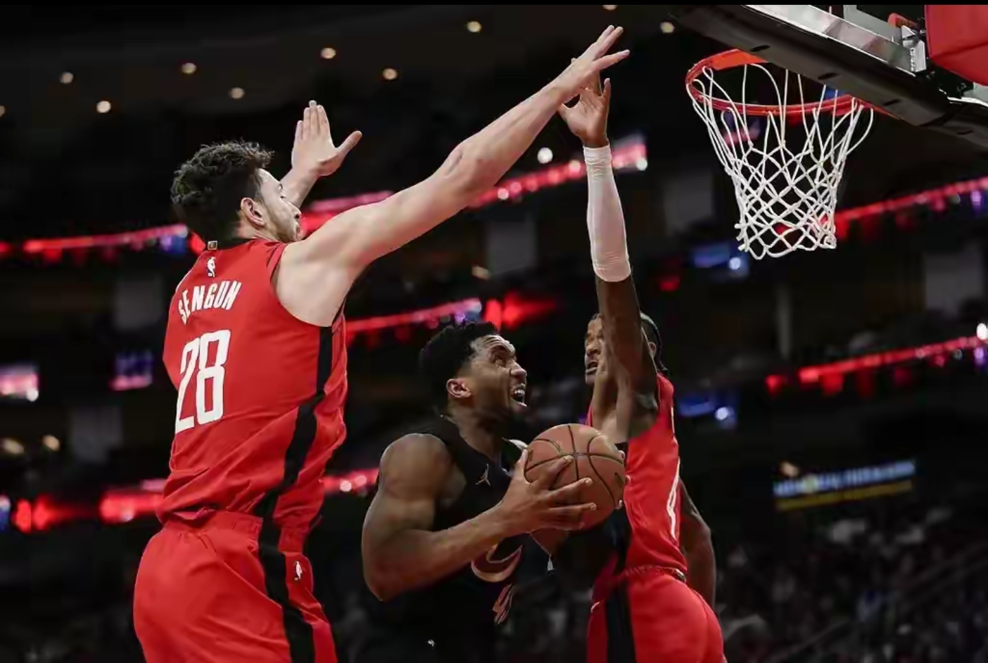 开云体育APP下载-火箭大胜灰熊,保持连胜