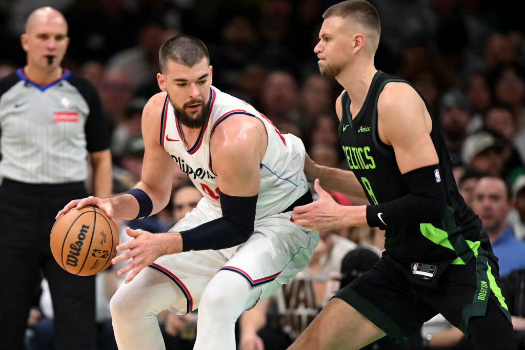 快船轻取凯尔特人,取得三连胜 快船轻取凯尔特人,取得三连胜