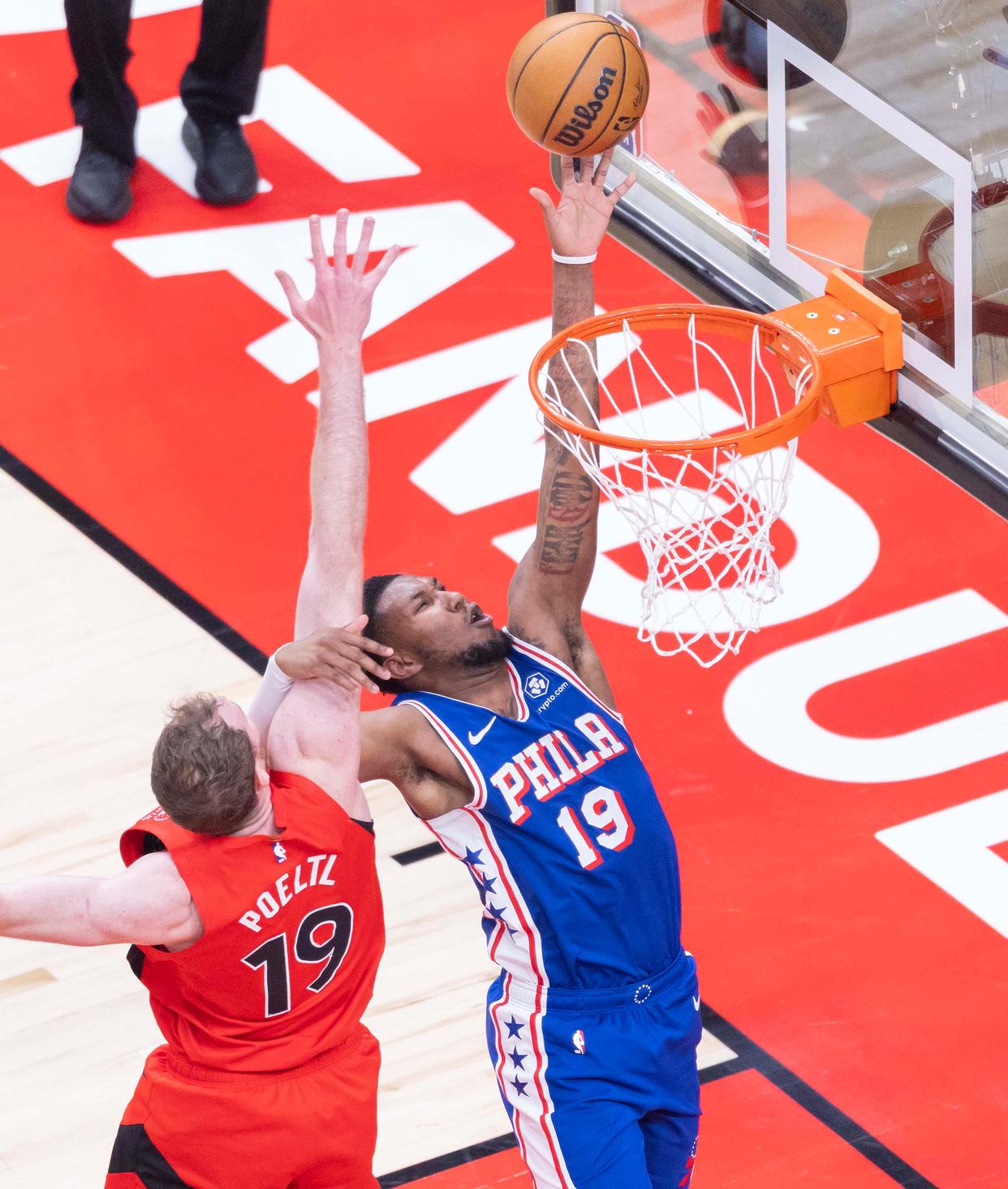 开云体育官方网站-猛龙大胜魔术，继续保持领先