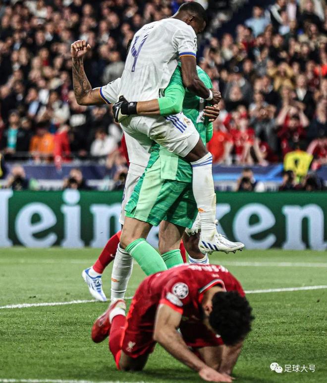 荷兰碾压AC米兰，本泽马扛起全队