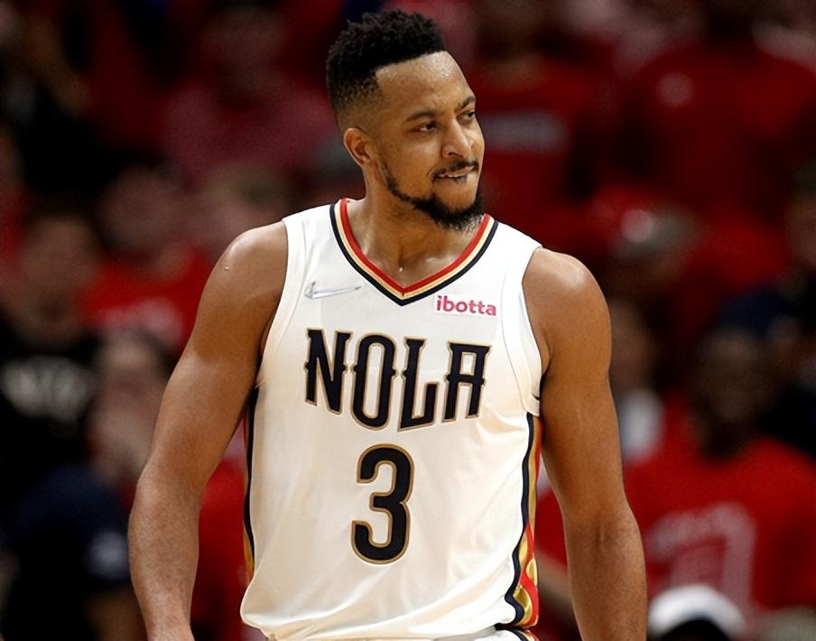 新疆队险胜勇士，麦科勒姆高光表现