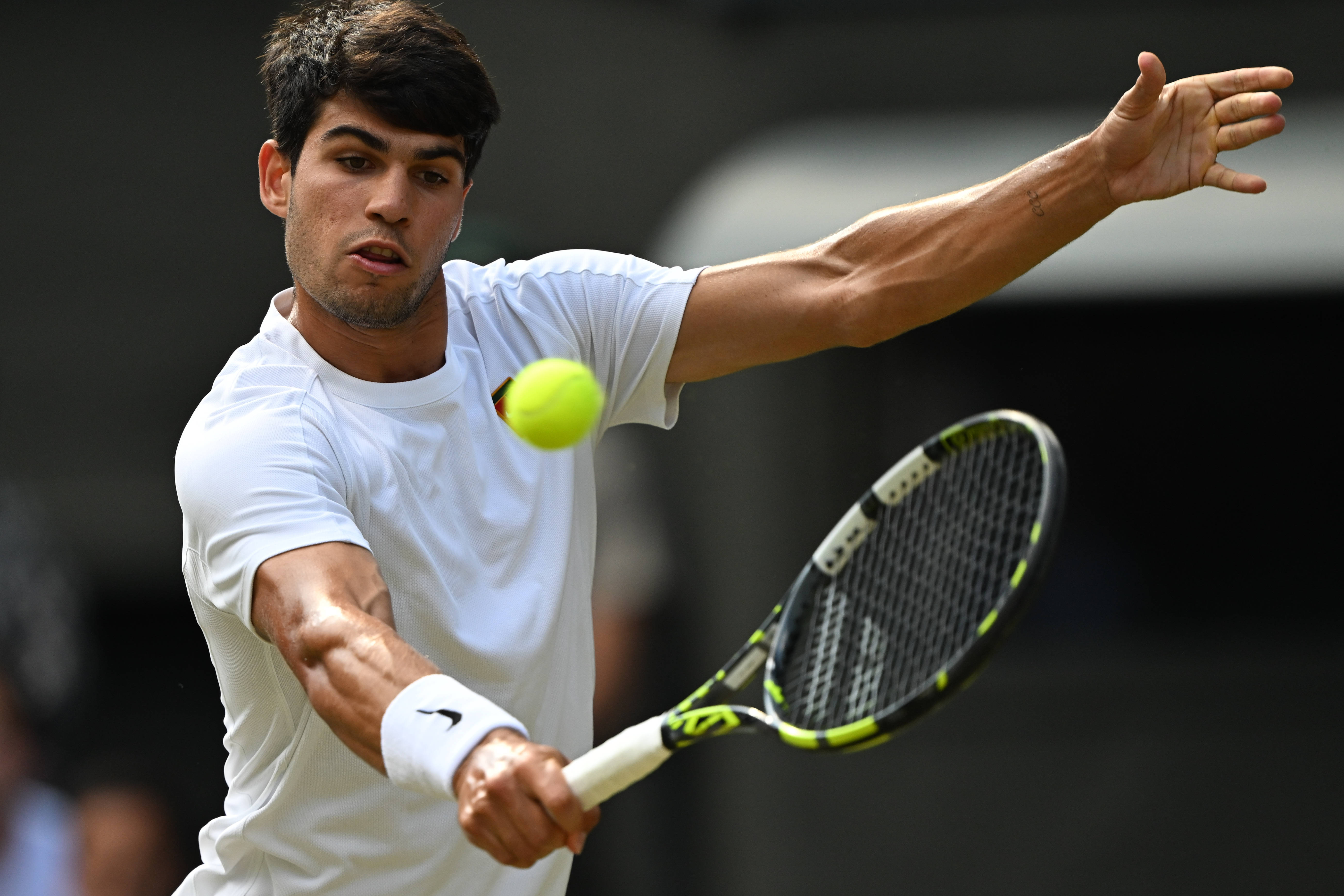 开云平台-法网翻盘温网,辛纳统治全场