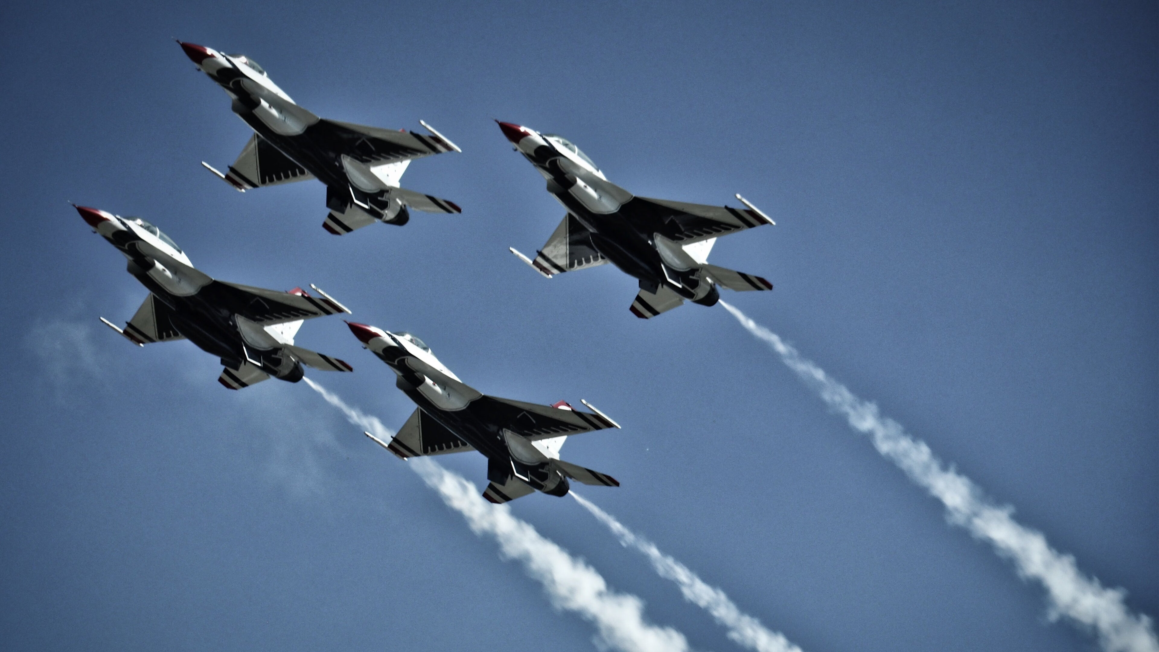 开云体育登录-强行终结，芬兰一球击碎西班牙神话，苏亚雷斯天外飞仙定乾坤